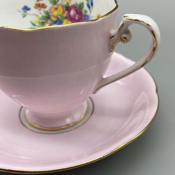 Vintage Royal Grafton Pink Floral Bouquet Tea Cup and Saucer Gold Trim - Picture 9 of 16